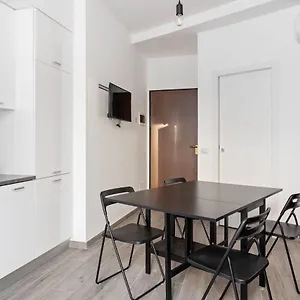 Modern&new Flat In Duomo Area Milano